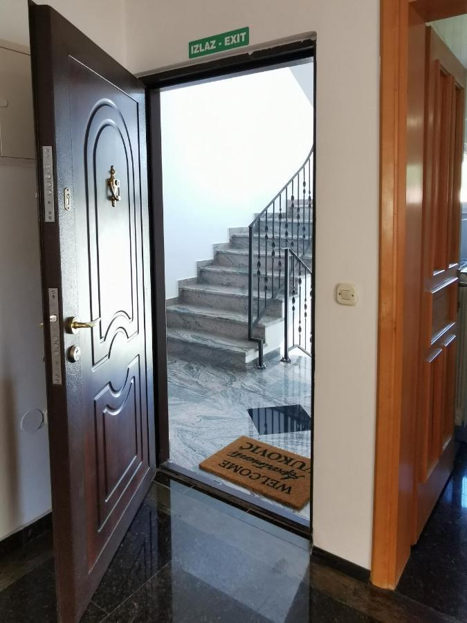 Apartmani Vukovic Rab Town Exterior photo