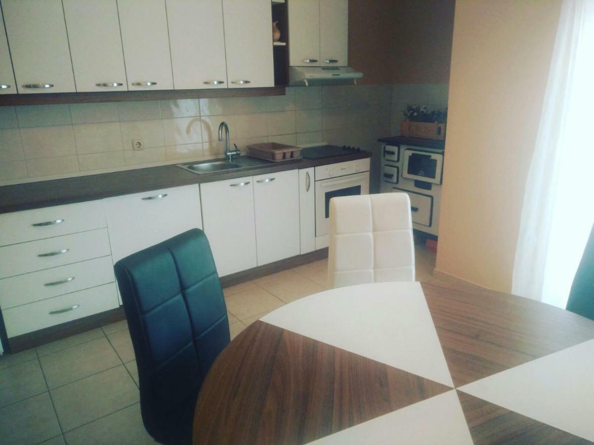 Apartmani Vukovic Rab Town Exterior photo